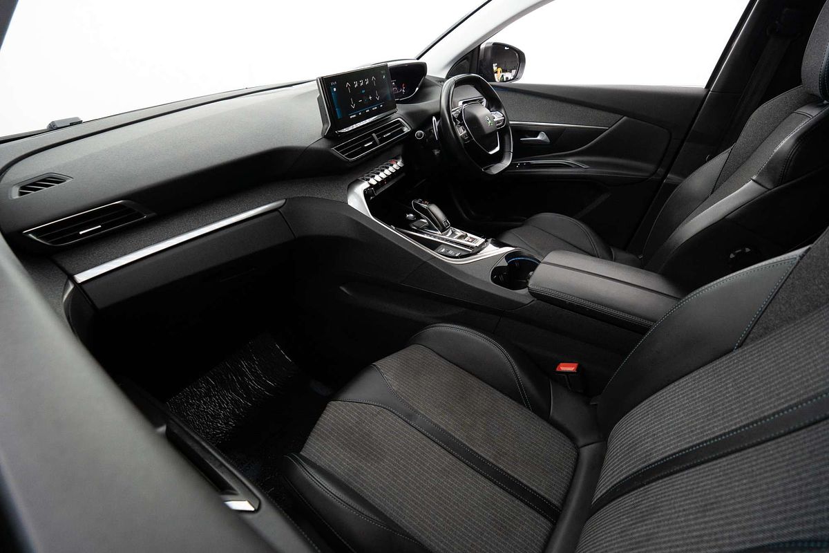 2021 Peugeot 3008 Allure P84