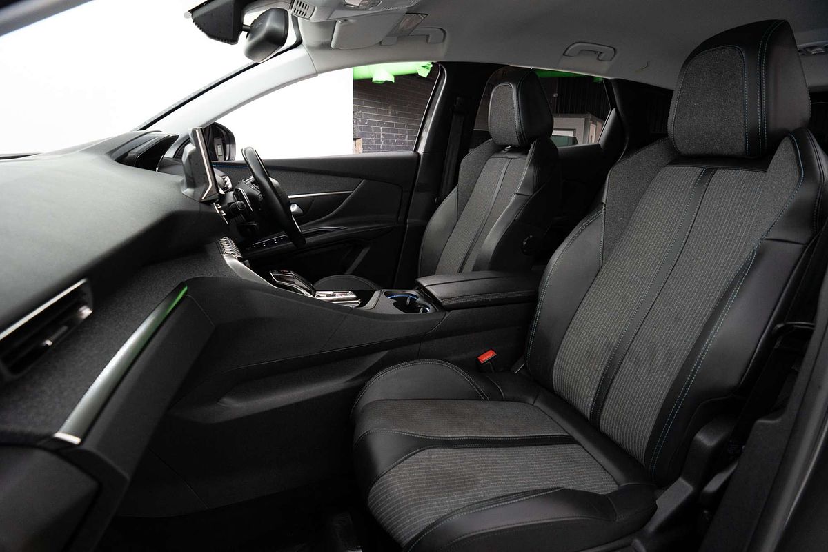 2021 Peugeot 3008 Allure P84