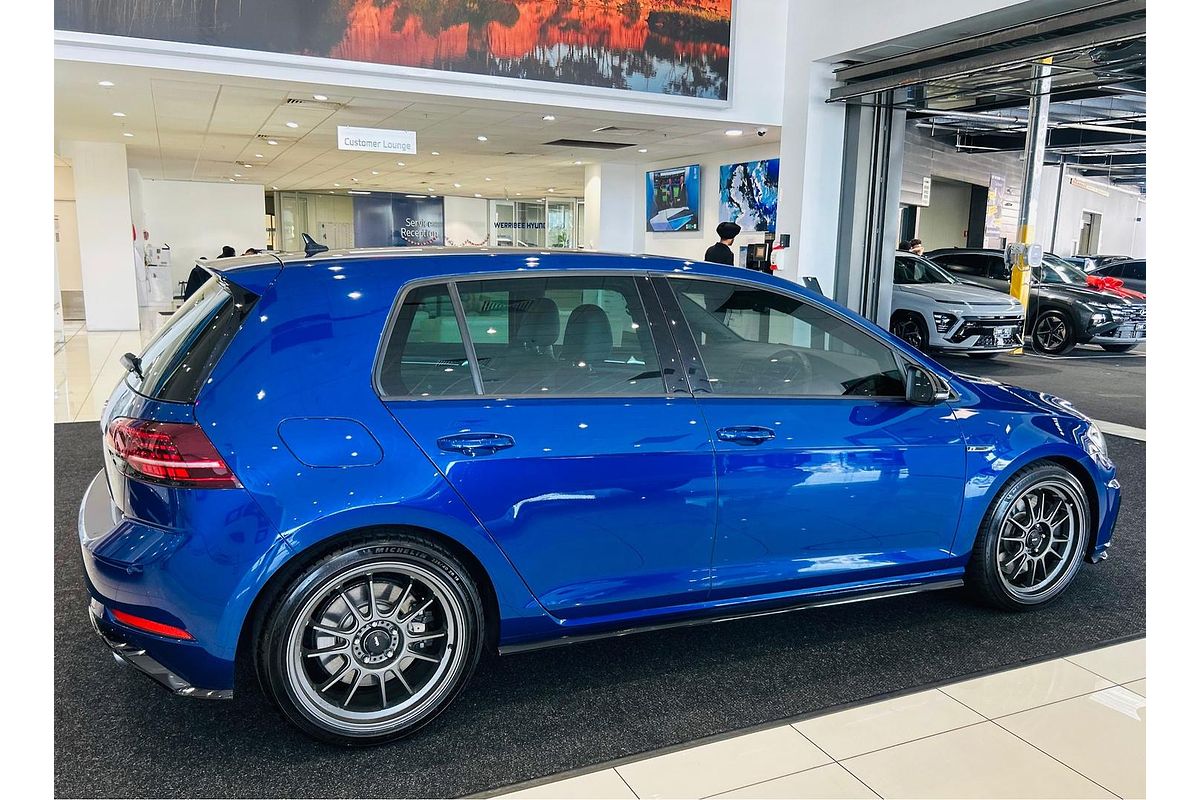2017 Volkswagen Golf R 7.5