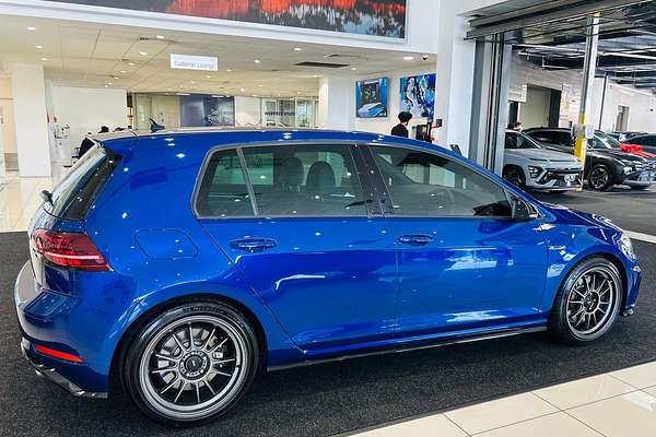 2017 Volkswagen Golf R 7.5