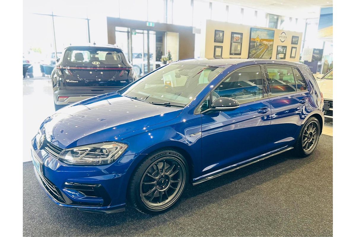 2017 Volkswagen Golf R 7.5