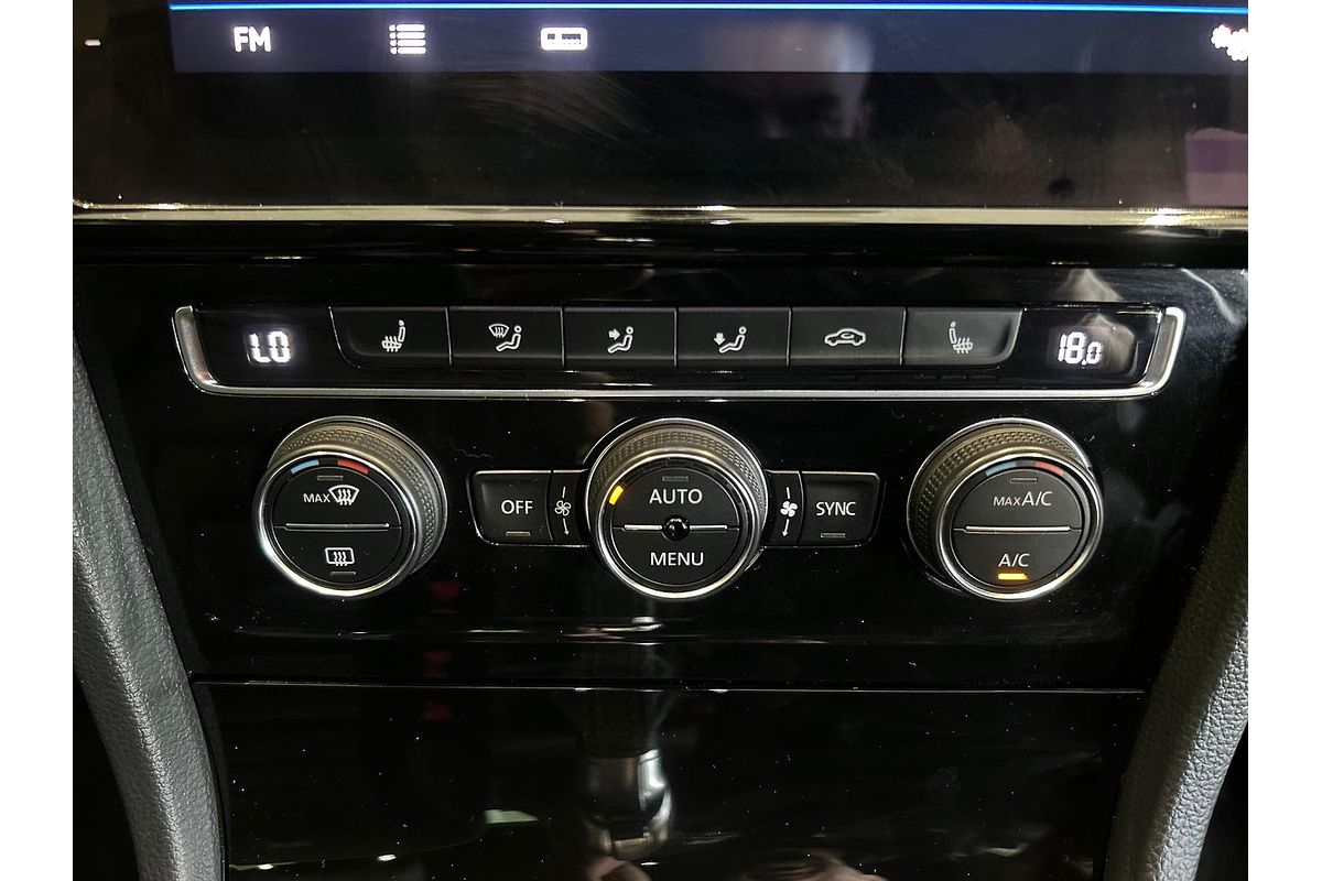 2017 Volkswagen Golf R 7.5