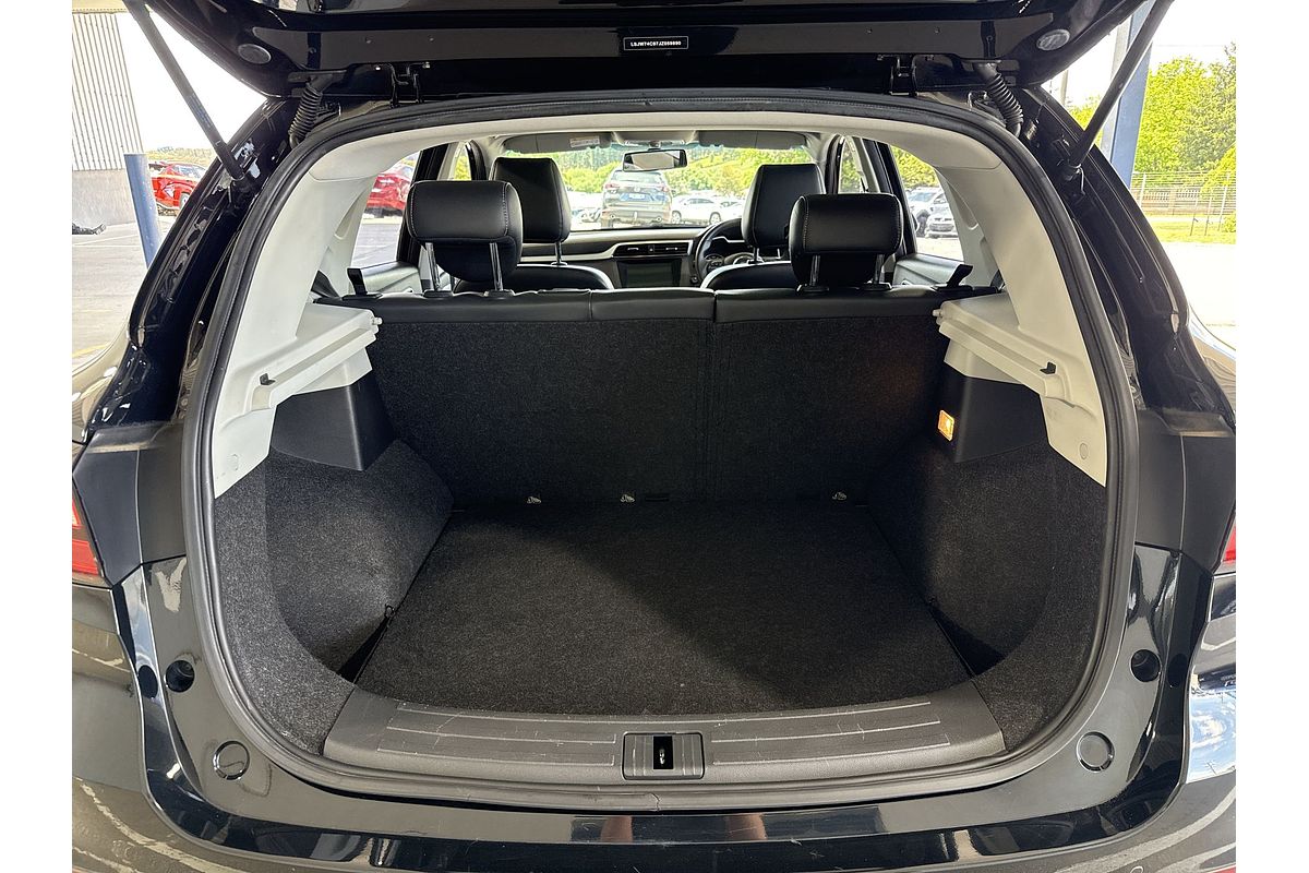 2018 MG ZS Essence AZS1