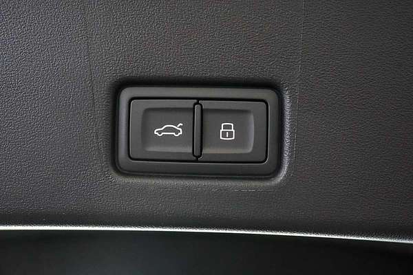 2024 Audi Q4 e-tron 45 F4