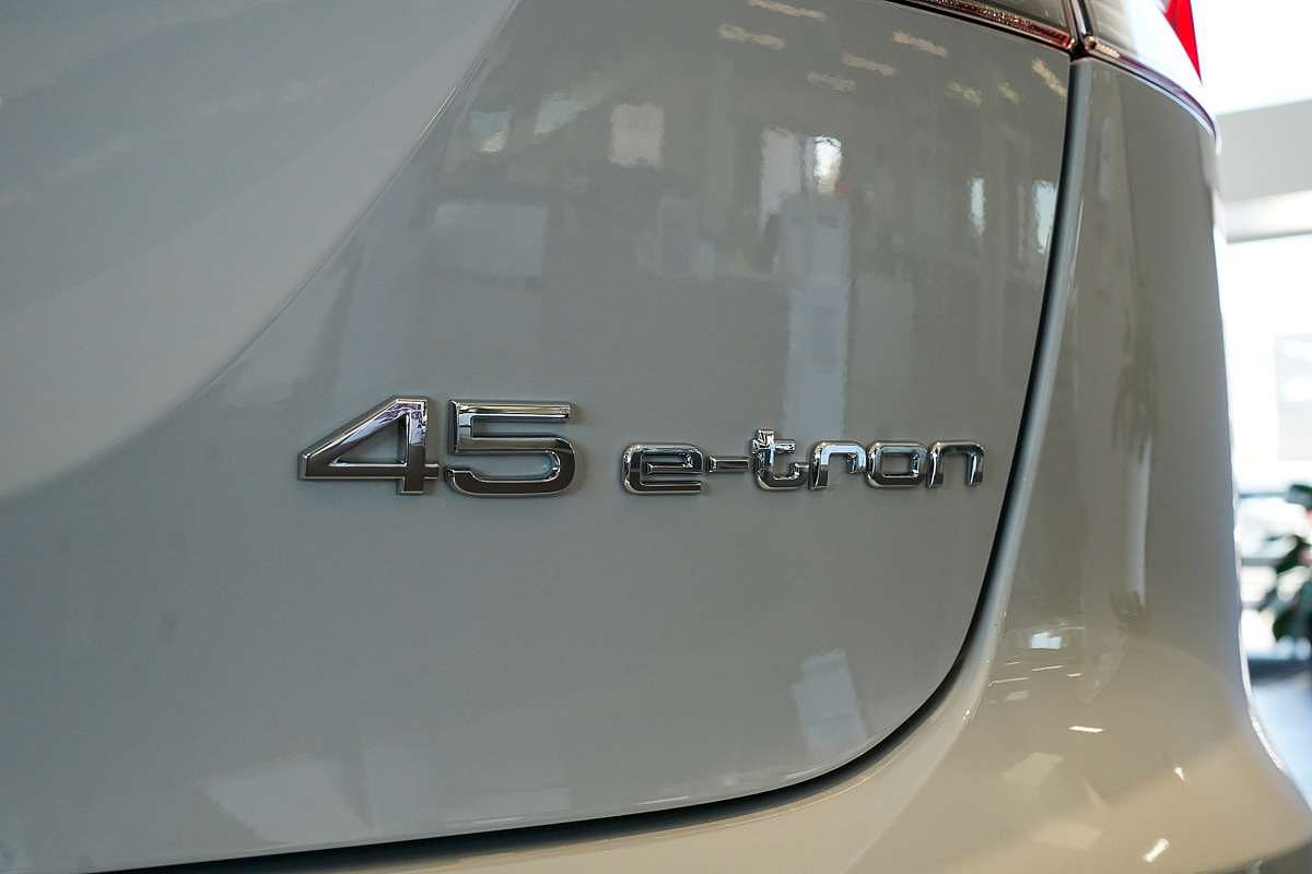 2024 Audi Q4 e-tron 45 F4