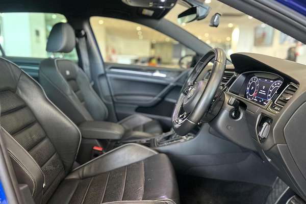 2017 Volkswagen Golf R 7.5