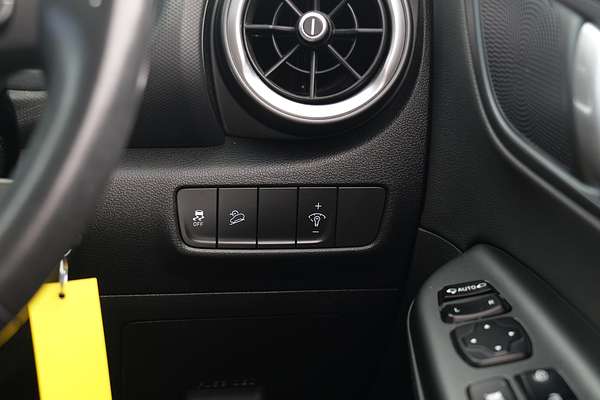 2021 Hyundai Kona Active OS.V4