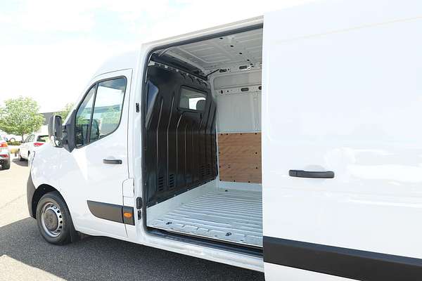 2024 Renault Master Pro 110kW X62 Phase 2 LWB Mid Roof