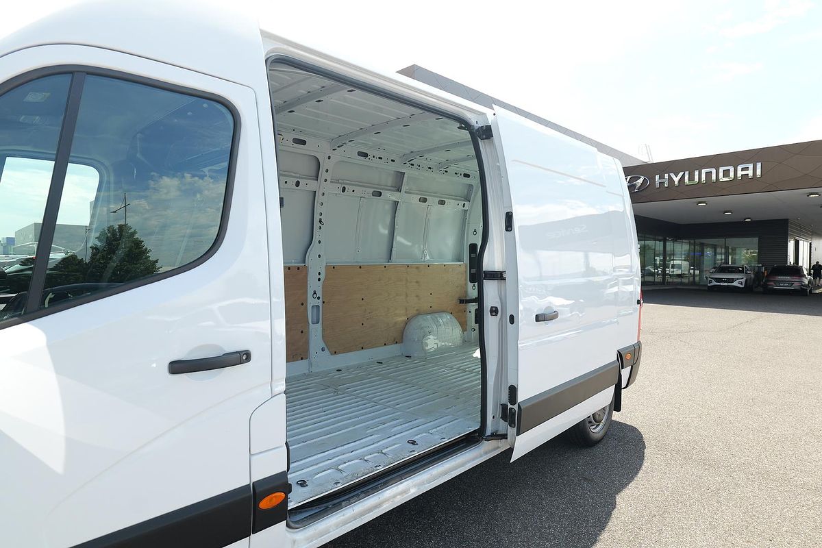 2024 Renault Master Pro 110kW X62 Phase 2 LWB Mid Roof