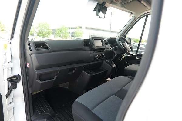 2024 Renault Master Pro 110kW X62 Phase 2 LWB Mid Roof