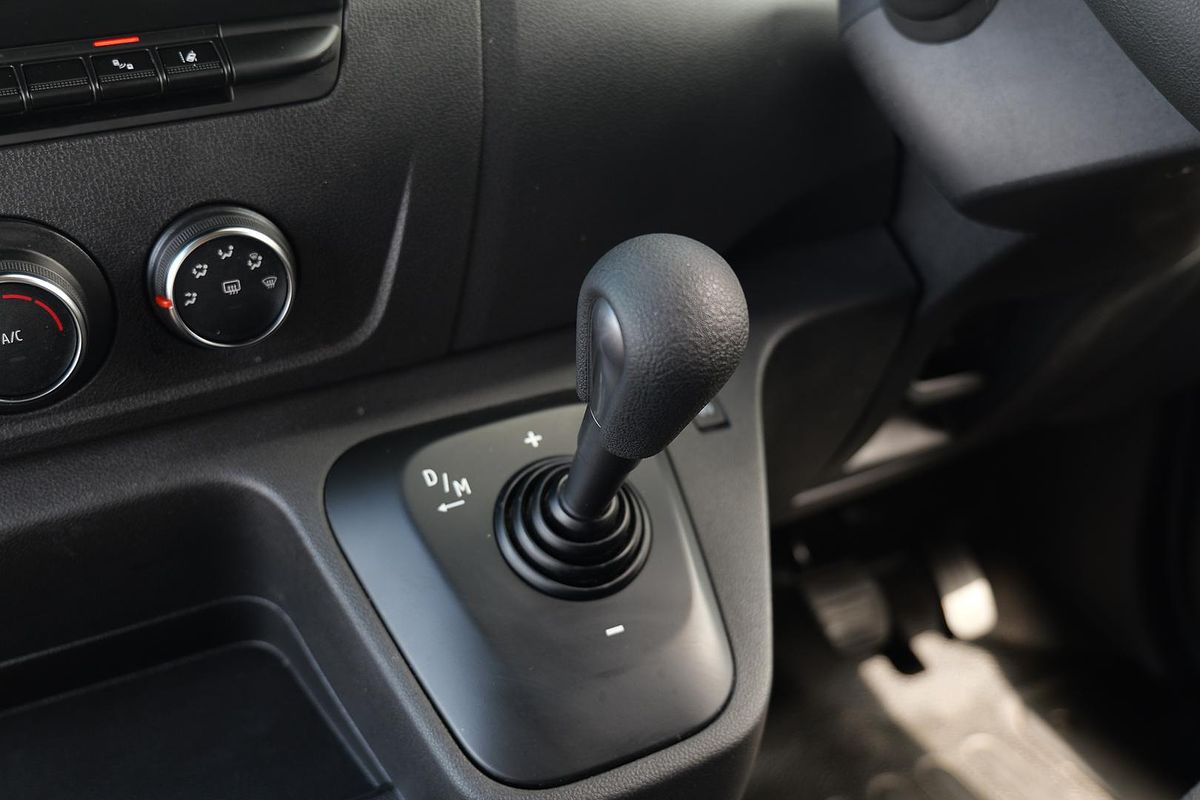 2024 Renault Master Pro 110kW X62 Phase 2 LWB Mid Roof