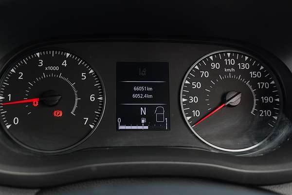 2024 Renault Master Pro 110kW X62 Phase 2 LWB Mid Roof