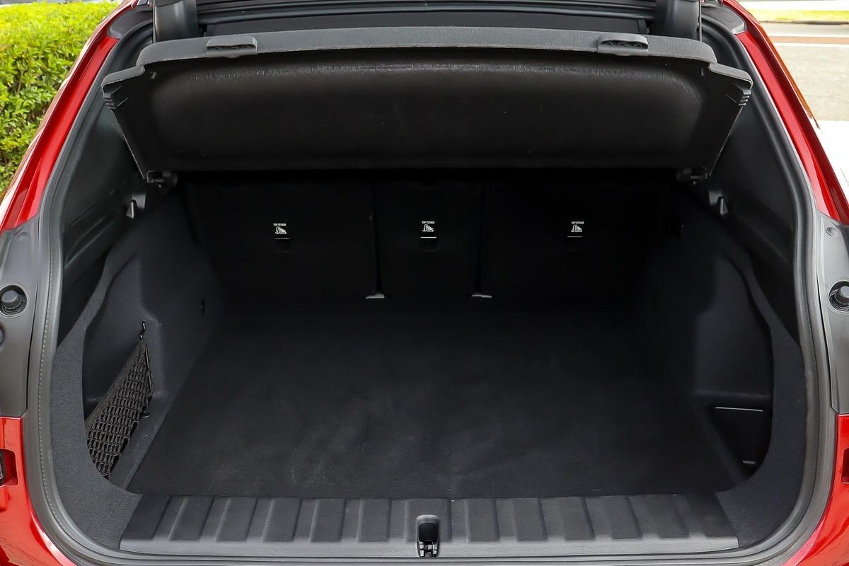 2024 BMW iX2 eDrive20 M Sport U10