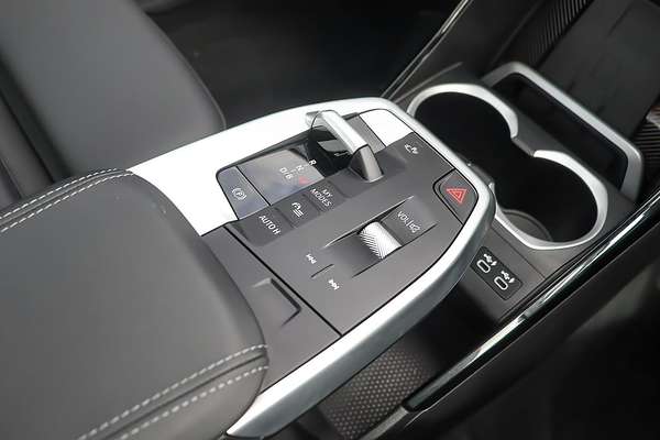 2024 BMW iX1 eDrive20 xLine U11