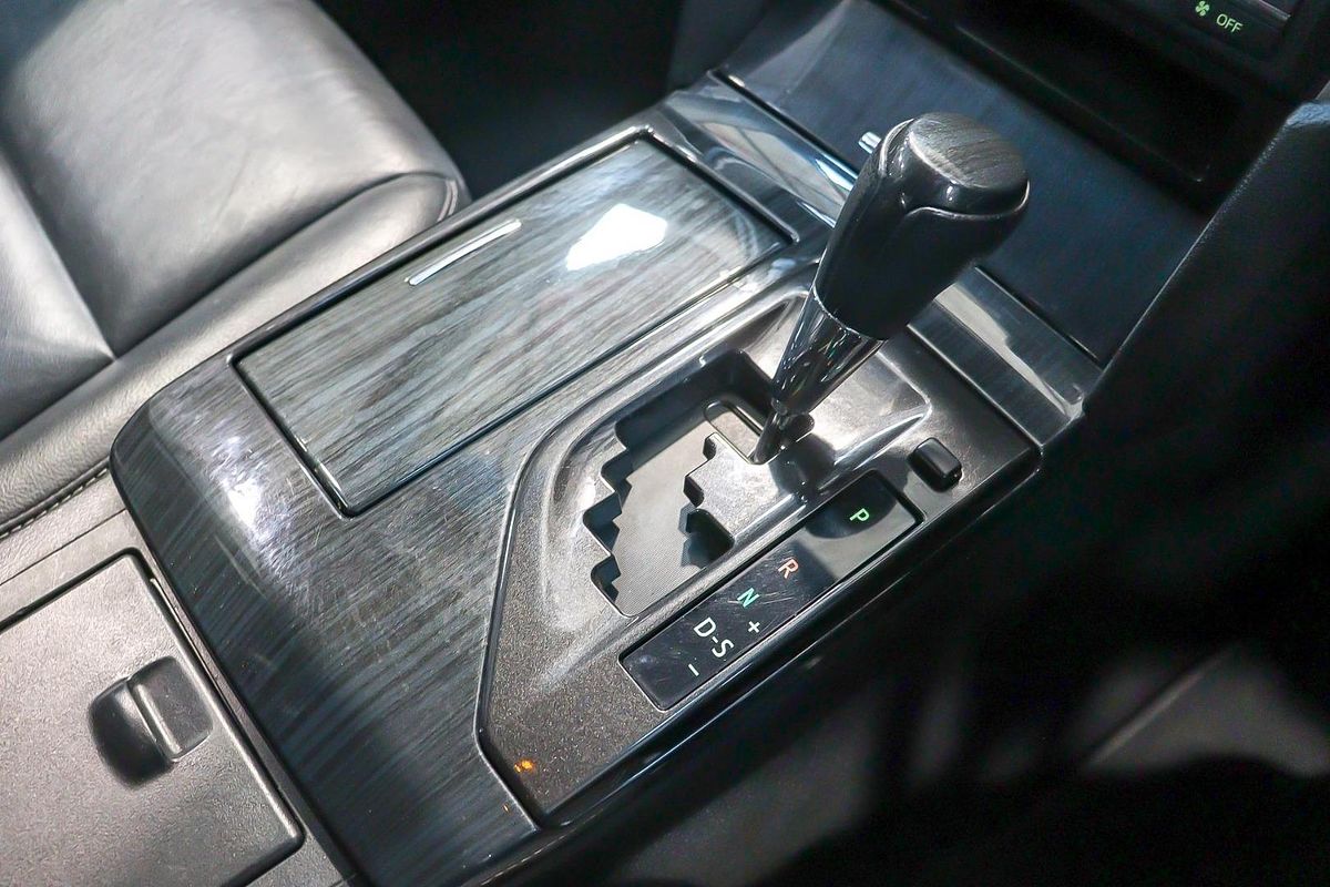 2015 Toyota Aurion Presara GSV50R