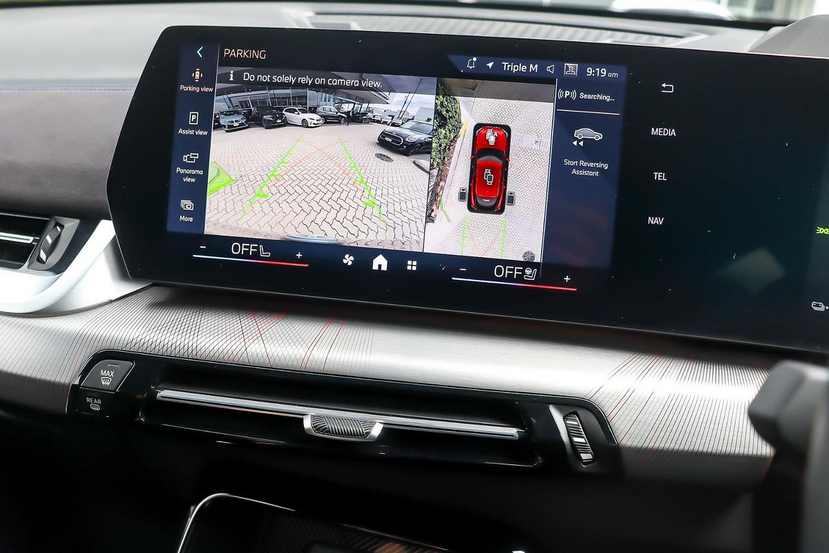 2024 BMW iX2 eDrive20 M Sport U10