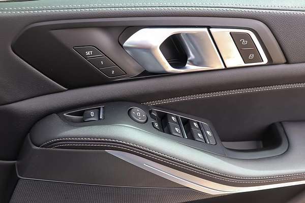 2023 BMW X5 xDrive30d M Sport G05