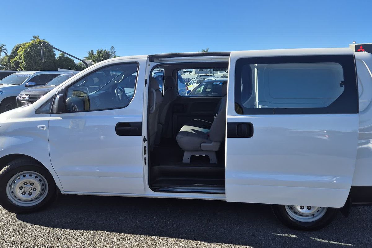 2019 Hyundai iLoad  TQ4