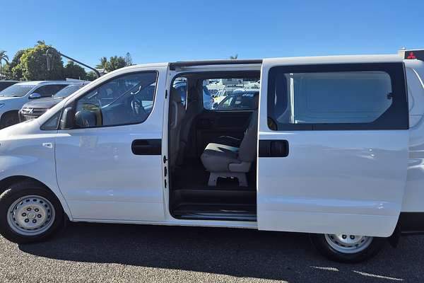 2019 Hyundai iLoad  TQ4