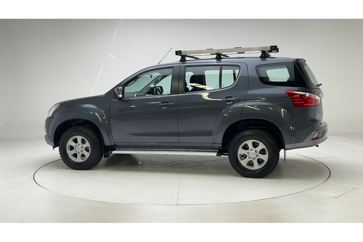 2021 Isuzu MU-X LS-M