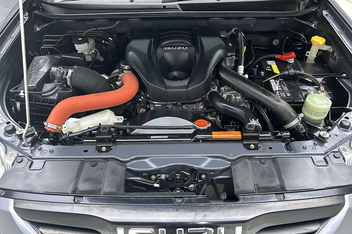 2021 Isuzu MU-X LS-M