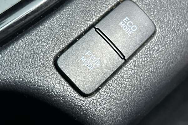 2020 Toyota Hilux Rogue GUN126R 4X4