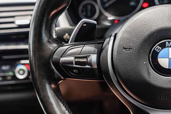 2015 BMW 3 Series 330i Sport Line F30 LCI