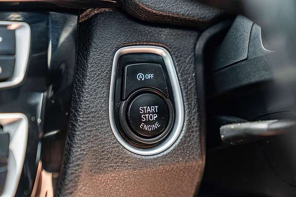 2015 BMW 3 Series 330i Sport Line F30 LCI