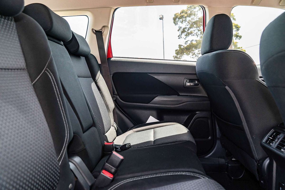 2019 Mitsubishi Outlander ES ZL