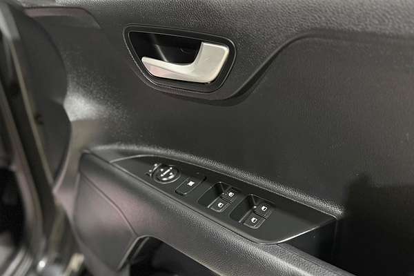 2023 Kia Stonic S YB