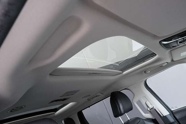 2022 Kia Carnival Platinum KA4