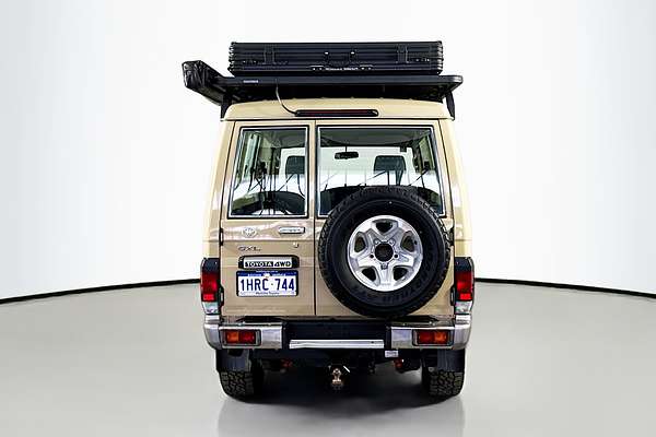 2022 Toyota Landcruiser GXL