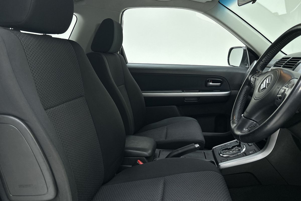 2013 Suzuki Grand Vitara JB