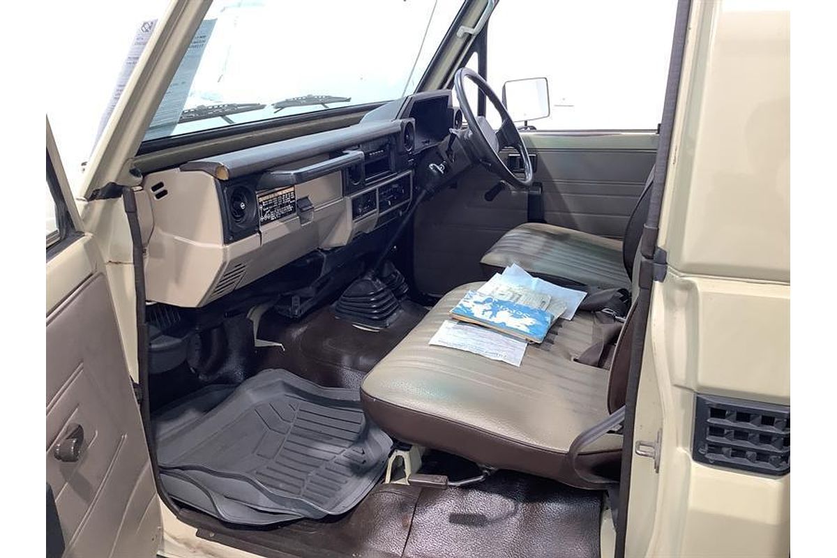 1989 Toyota Landcruiser FJ75RP 4X4