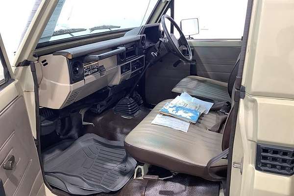 1989 Toyota Landcruiser FJ75RP 4X4