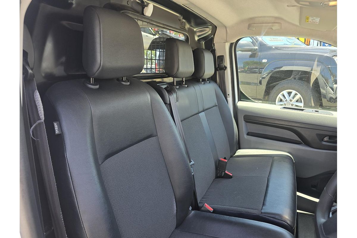 2022 Peugeot Expert Pro K0 SWB