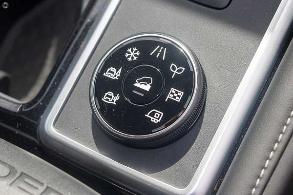 2025 Nissan Pathfinder Ti R53