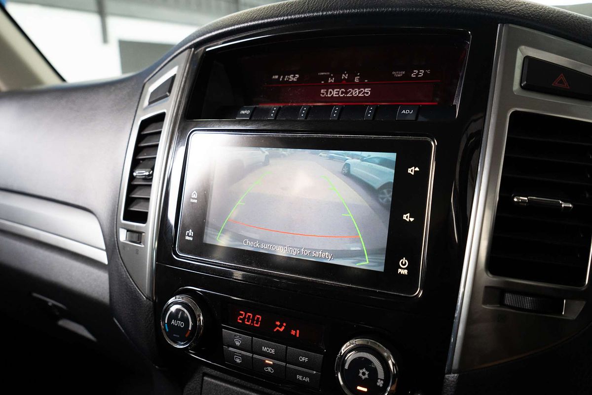 2018 Mitsubishi Pajero GLS NX