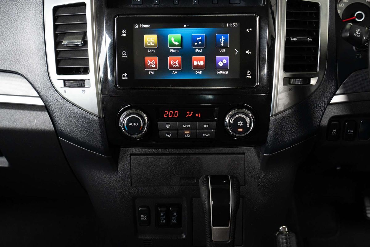 2018 Mitsubishi Pajero GLS NX