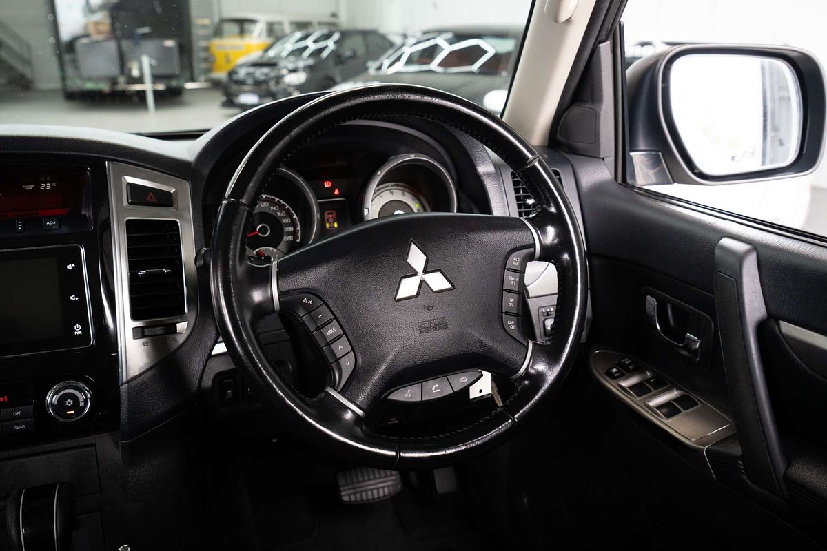 2018 Mitsubishi Pajero GLS NX