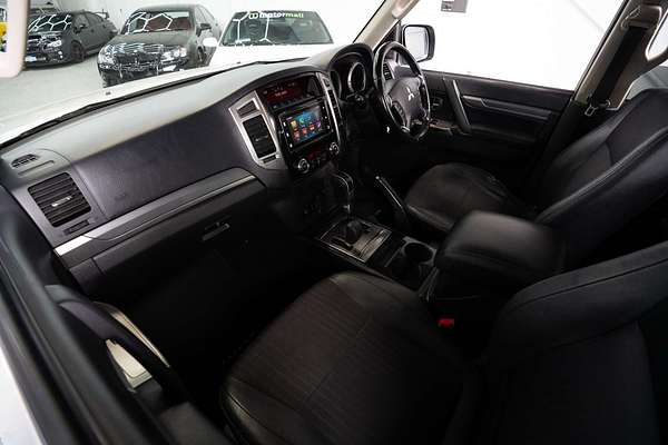 2018 Mitsubishi Pajero GLS NX