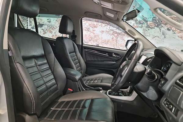 2019 Isuzu MU-X LS-T