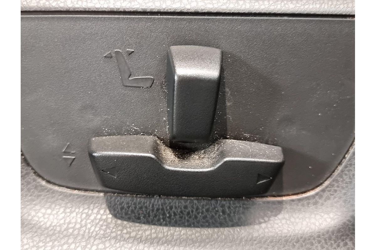 2019 Isuzu MU-X LS-T