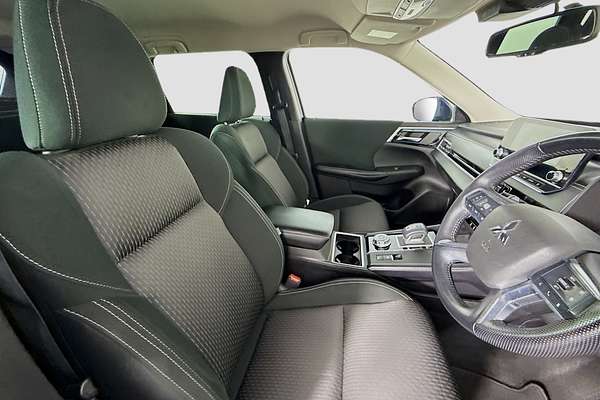 2021 Mitsubishi Outlander OUTLANDER LS 7 SEAT (2WD) ZM2L46