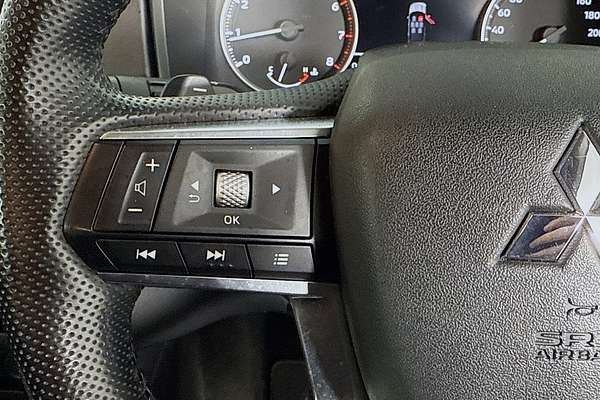 2021 Mitsubishi Outlander OUTLANDER LS 7 SEAT (2WD) ZM2L46