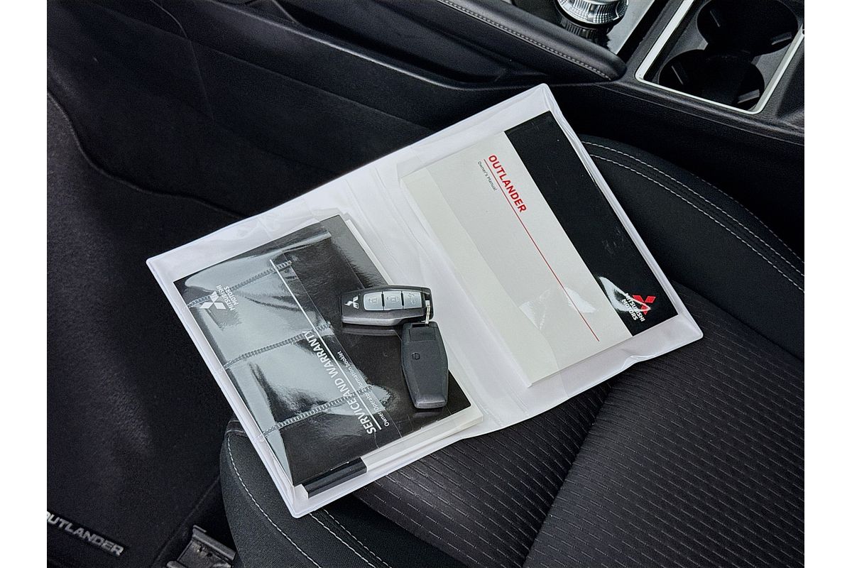 2021 Mitsubishi Outlander OUTLANDER LS 7 SEAT (2WD) ZM2L46