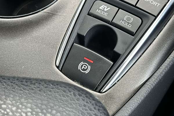 2024 Toyota Camry Ascent AXVH70R