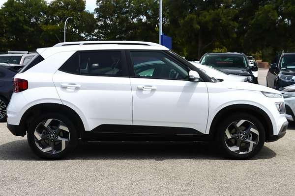 2022 Hyundai Venue Elite QX.V5