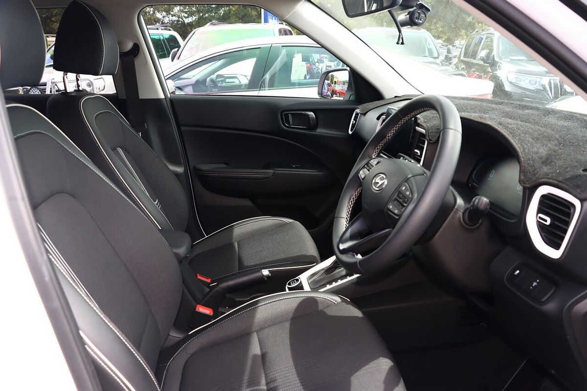 2022 Hyundai Venue Elite QX.V5