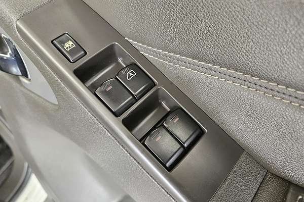 2012 Nissan Navara ST-X D40 Series 5 4X4